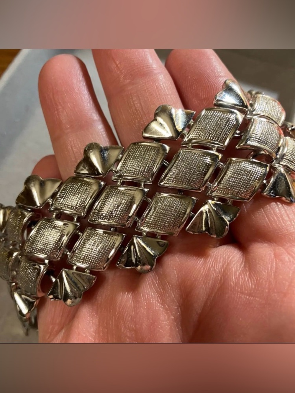 Vintage Coro Pegasus Chunky Silver Tone Bracelet with Fan Accents Chunky 6.75”